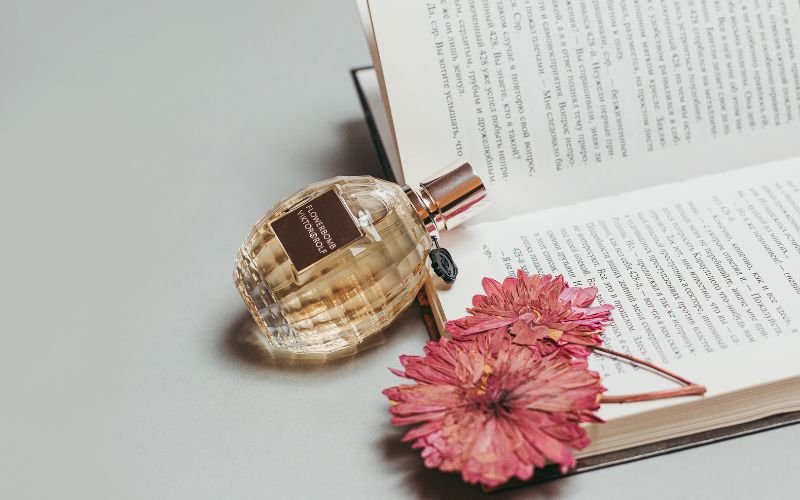 nuoc-hoa-chua-nhieu-con-va-phu-gia-hoa-hoc